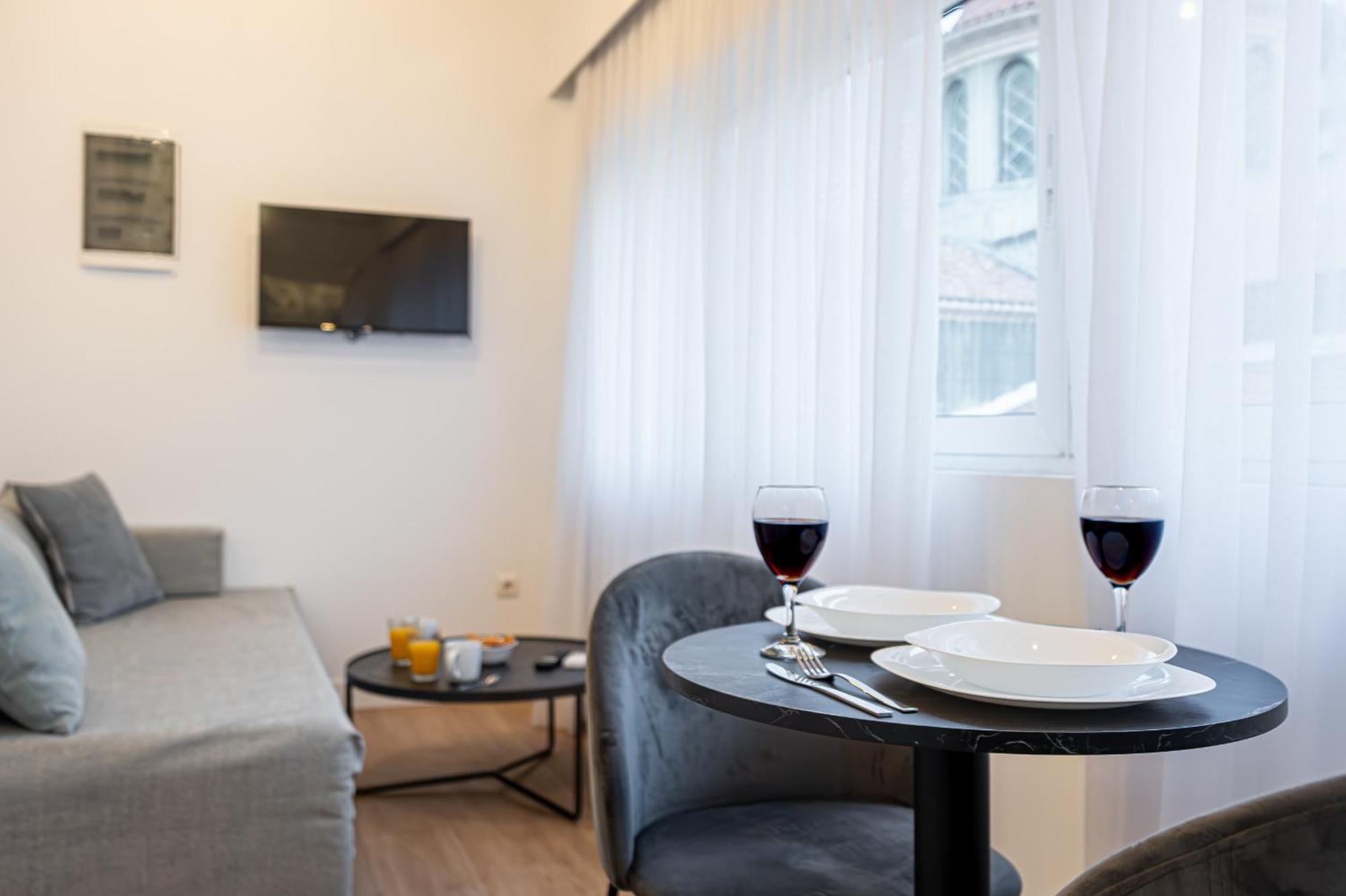 Kriel Suites By Liv Homes Atenas Exterior foto